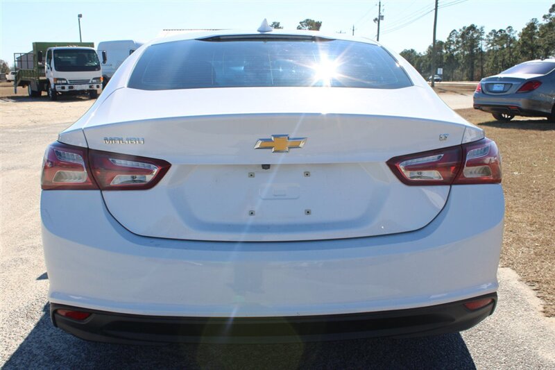 2020 Chevrolet Malibu LT - Photo 5 - Lugoff, SC 29078