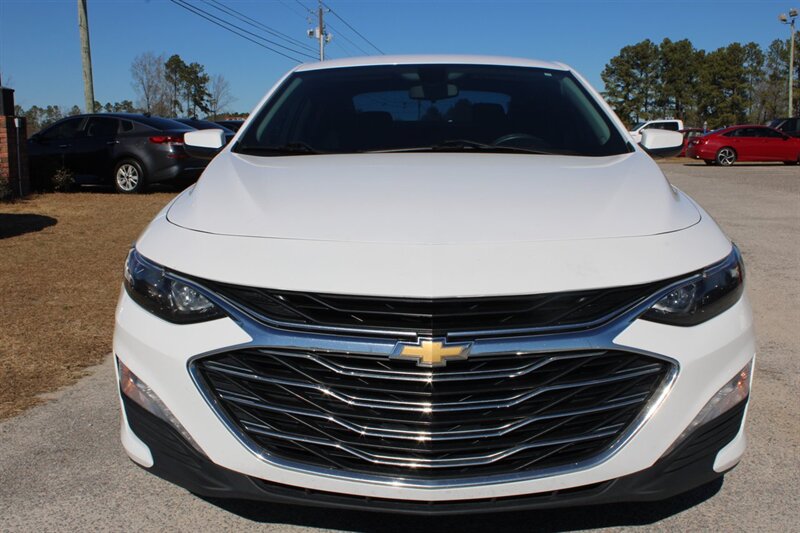2020 Chevrolet Malibu LT - Photo 2 - Lugoff, SC 29078