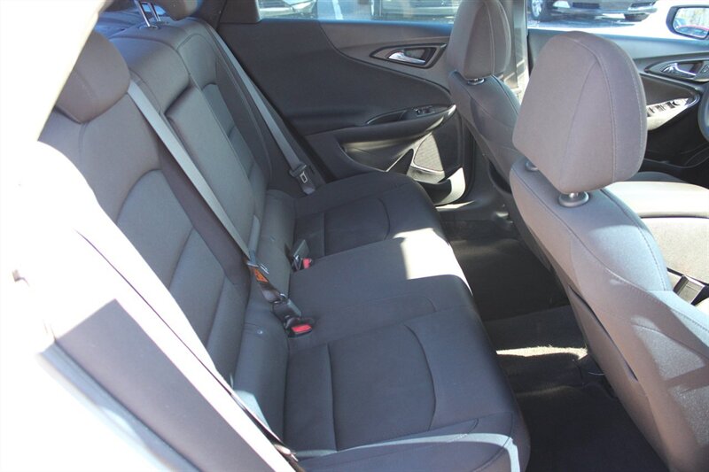 2020 Chevrolet Malibu LT - Photo 15 - Lugoff, SC 29078