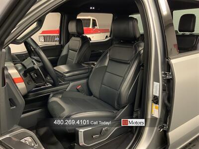 2023 Ford F-150 Raptor   - Photo 2 - Tempe, AZ 85281