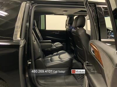 2018 Cadillac Escalade ESV Luxury   - Photo 22 - Tempe, AZ 85281