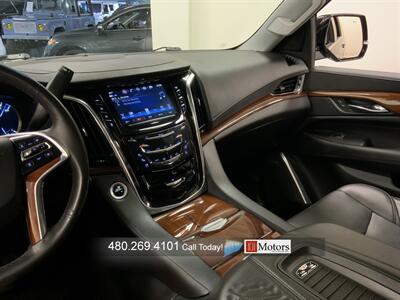 2018 Cadillac Escalade ESV Luxury   - Photo 13 - Tempe, AZ 85281