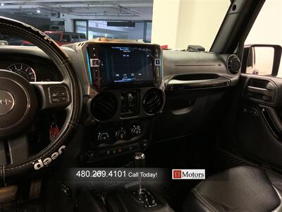 2015 Jeep Wrangler Unlimited Rubicon SuperCharged   - Photo 14 - Tempe, AZ 85281