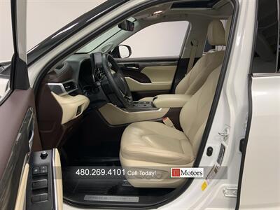 2020 Toyota Highlander Limited   - Photo 10 - Tempe, AZ 85281
