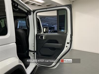 2020 Jeep Wrangler Unlimited Sahara   - Photo 23 - Tempe, AZ 85281