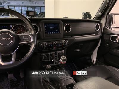 2020 Jeep Wrangler Unlimited Sahara   - Photo 15 - Tempe, AZ 85281