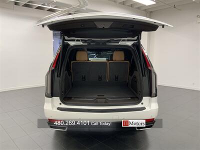 2022 Cadillac Escalade ESV Premium Luxury   - Photo 25 - Tempe, AZ 85281