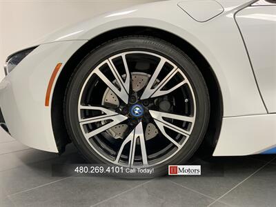 2016 BMW i8   - Photo 27 - Tempe, AZ 85281