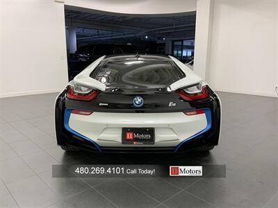 2016 BMW i8   - Photo 4 - Tempe, AZ 85281