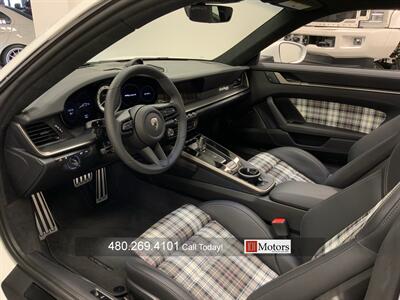 2025 Porsche 911 Turbo 50 Years   - Photo 11 - Tempe, AZ 85281