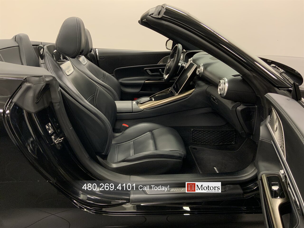 2023 Mercedes-Benz AMG SL 43 - Photo 19 - Tempe, AZ 85281