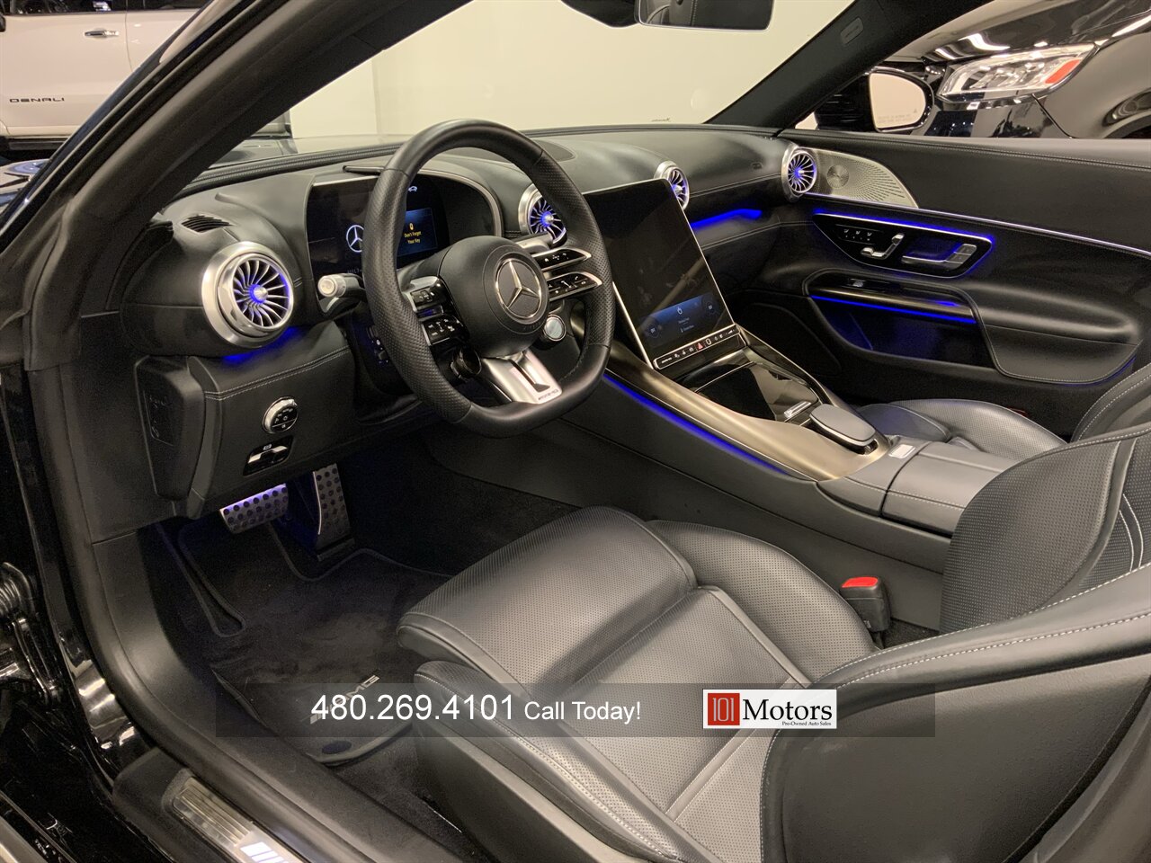 2023 Mercedes-Benz AMG SL 43 - Photo 11 - Tempe, AZ 85281