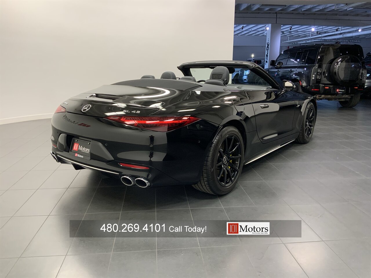 2023 Mercedes-Benz AMG SL 43 - Photo 3 - Tempe, AZ 85281