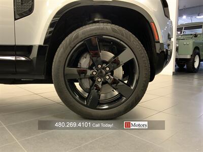 2023 Land Rover Defender 130 SE - Photo 28 - Tempe, AZ 85281