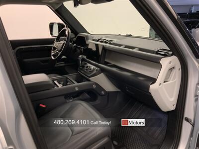 2023 Land Rover Defender 130 SE - Photo 20 - Tempe, AZ 85281