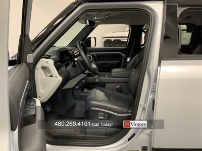 2023 Land Rover Defender 130 SE - Photo 10 - Tempe, AZ 85281