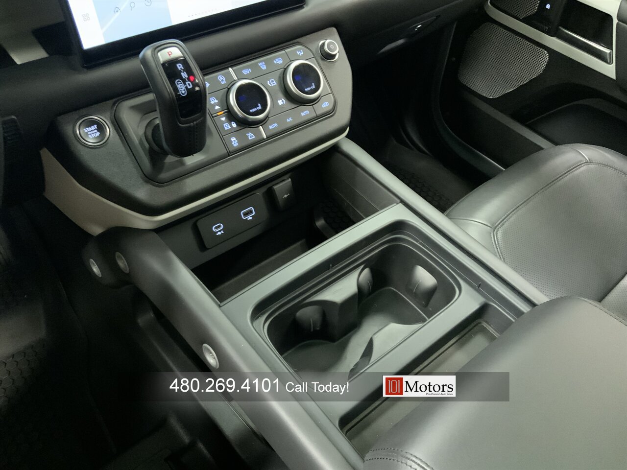 2023 Land Rover Defender 130 SE - Photo 16 - Tempe, AZ 85281