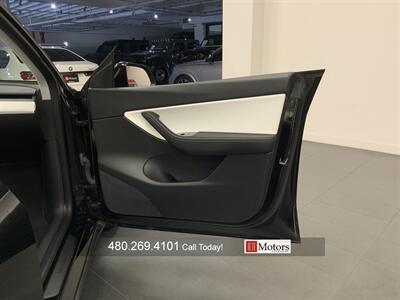2021 Tesla Model Y Long Range  w/ FSD - Photo 18 - Tempe, AZ 85281