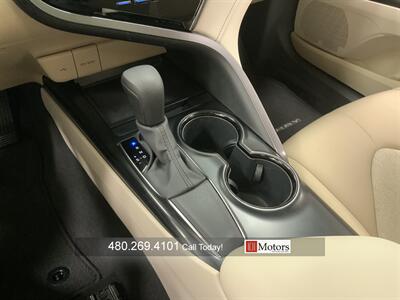 2020 Toyota Camry LE   - Photo 16 - Tempe, AZ 85281