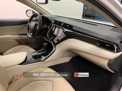 2020 Toyota Camry LE   - Photo 21 - Tempe, AZ 85281