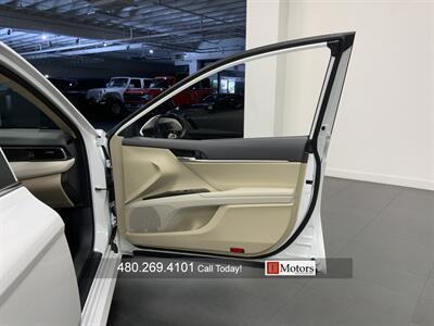 2020 Toyota Camry LE   - Photo 18 - Tempe, AZ 85281