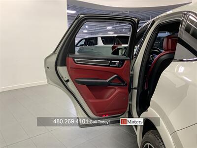 2021 Porsche Cayenne   - Photo 24 - Tempe, AZ 85281