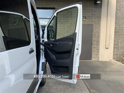 2024 Mercedes-Benz Sprinter 2500 Crew   - Photo 16 - Tempe, AZ 85281