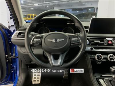 2019 Genesis G70 2.0T Sport M/T   - Photo 13 - Tempe, AZ 85281