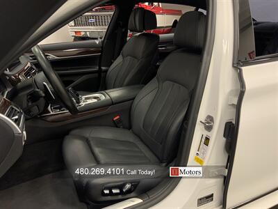 2022 BMW 740i  M SPORT - Photo 2 - Tempe, AZ 85281