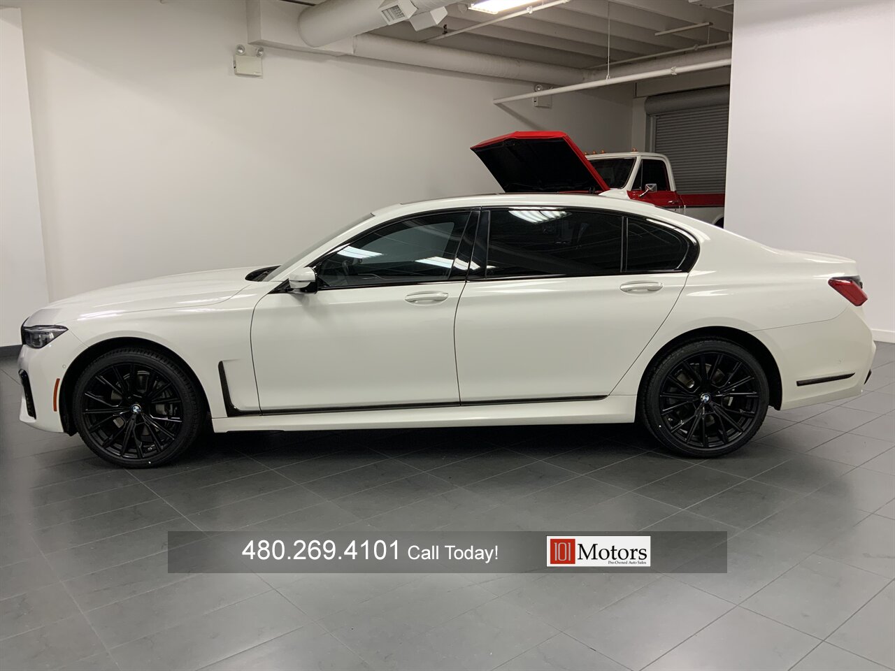 2022 BMW 740i M SPORT - Photo 6 - Tempe, AZ 85281