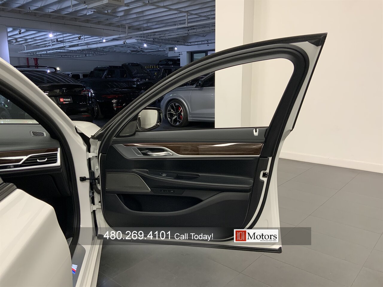 2022 BMW 740i M SPORT - Photo 18 - Tempe, AZ 85281