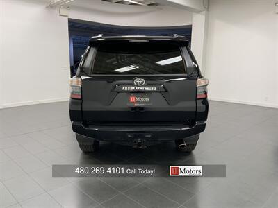 2022 Toyota 4Runner SR5 Premium   - Photo 4 - Tempe, AZ 85281