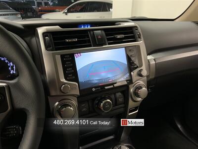 2022 Toyota 4Runner SR5 Premium   - Photo 15 - Tempe, AZ 85281