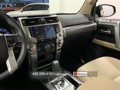 2022 Toyota 4Runner SR5 Premium   - Photo 14 - Tempe, AZ 85281