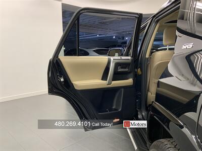 2022 Toyota 4Runner SR5 Premium   - Photo 25 - Tempe, AZ 85281