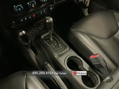 2017 Jeep Wrangler Unlimited Rubicon Hard Rock   - Photo 16 - Tempe, AZ 85281