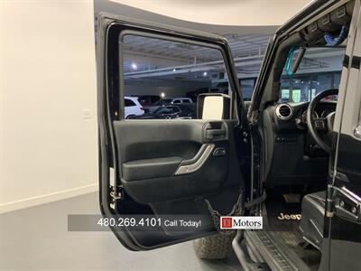 2013 Jeep Wrangler Unlimited Rubicon   - Photo 9 - Tempe, AZ 85281