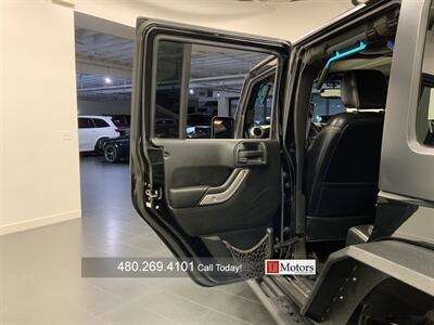 2013 Jeep Wrangler Unlimited Rubicon   - Photo 23 - Tempe, AZ 85281