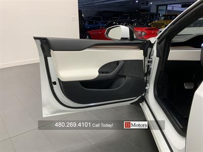 2022 Tesla Model S   - Photo 9 - Tempe, AZ 85281