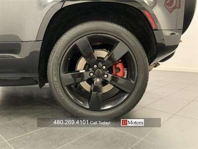 2023 Land Rover Defender 110 X   - Photo 29 - Tempe, AZ 85281
