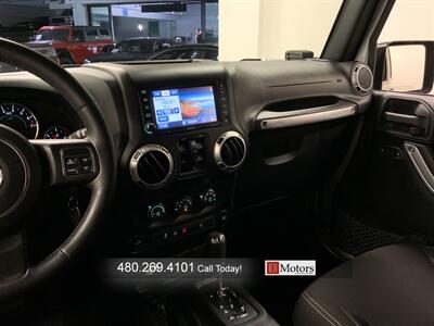 2015 Jeep Wrangler Unlimited Rubicon   - Photo 16 - Tempe, AZ 85281