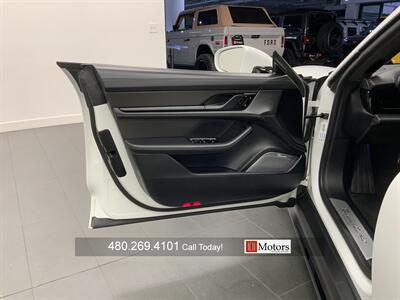 2020 Porsche Taycan Turbo   - Photo 9 - Tempe, AZ 85281