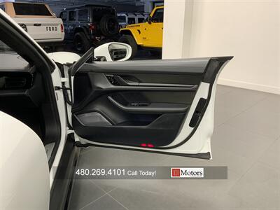 2020 Porsche Taycan Turbo   - Photo 17 - Tempe, AZ 85281