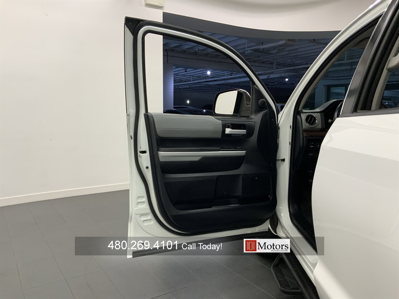 2019 Toyota Tundra Limited - Photo 8 - Tempe, AZ 85281