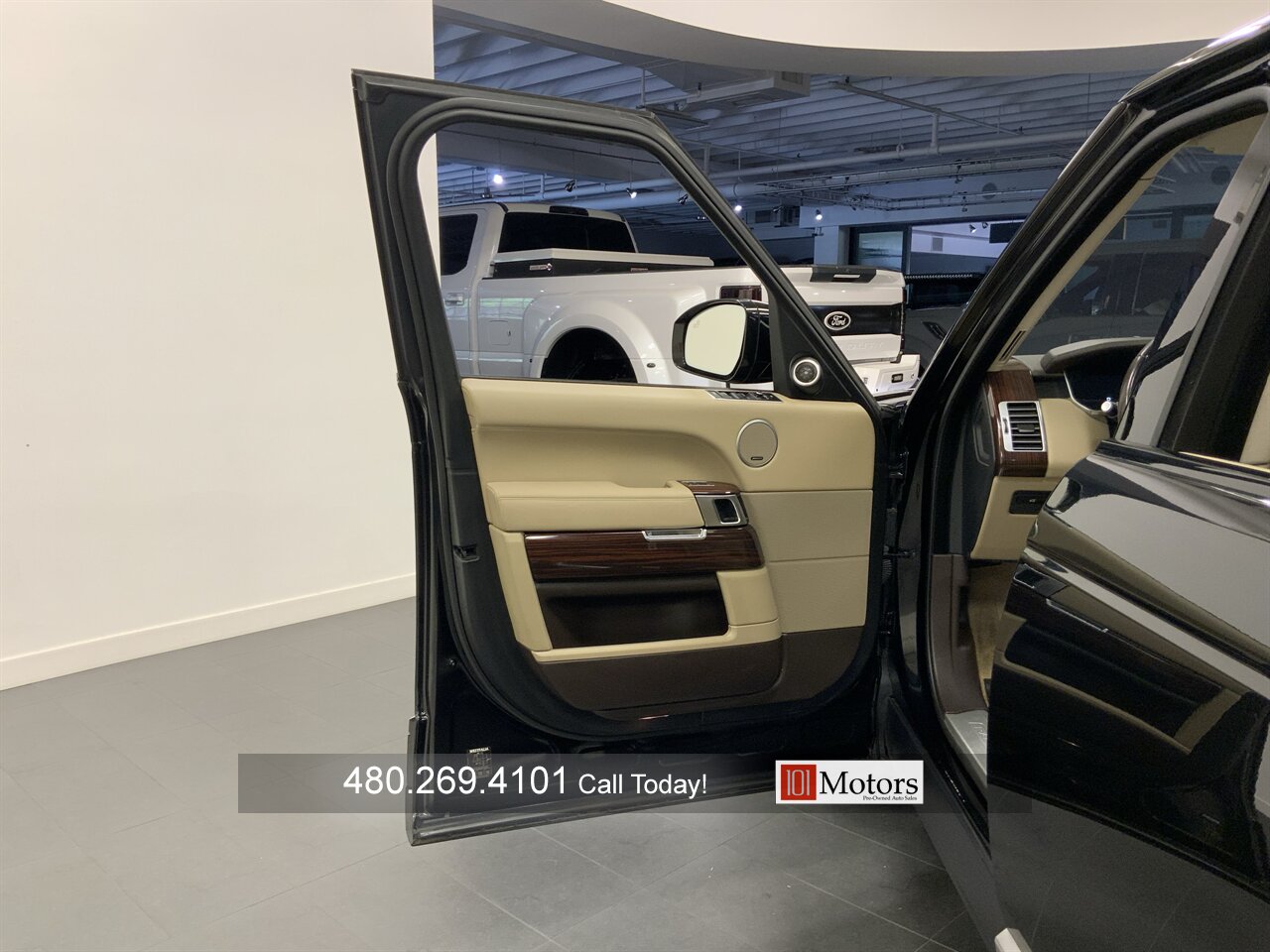 2015 Land Rover Range Rover - Photo 8 - Tempe, AZ 85281