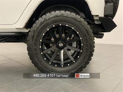 2017 Jeep Wrangler Unlimited Sahara   - Photo 26 - Tempe, AZ 85281