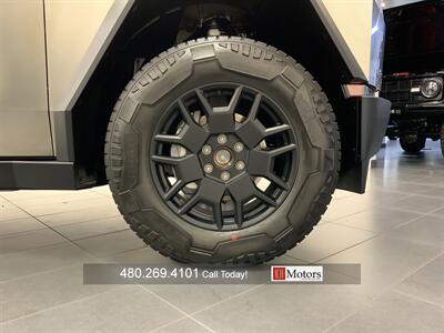 2024 Tesla Cybertruck All-Wheel Drive   - Photo 33 - Tempe, AZ 85281