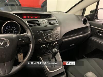 2015 Mazda Mazda5 Sport   - Photo 14 - Tempe, AZ 85281