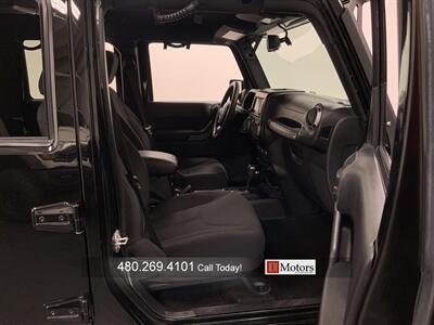 2015 Jeep Wrangler Unlimited Sport   - Photo 18 - Tempe, AZ 85281