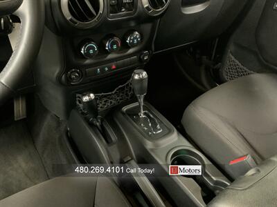 2015 Jeep Wrangler Unlimited Sport   - Photo 15 - Tempe, AZ 85281